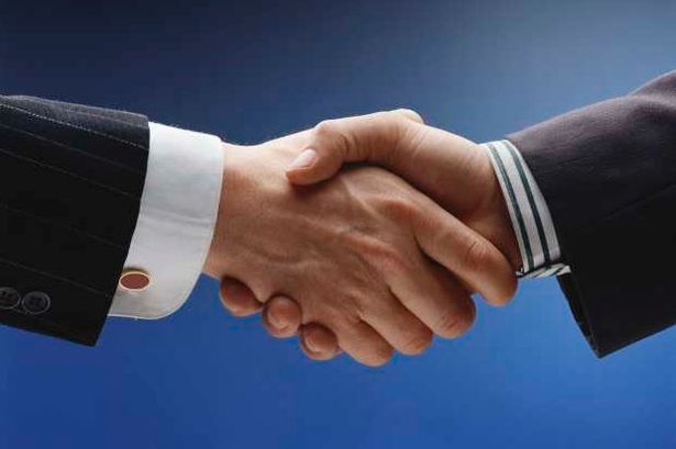 Handshake-business-1319150 Business Insurance | Business Cover | England Insurance